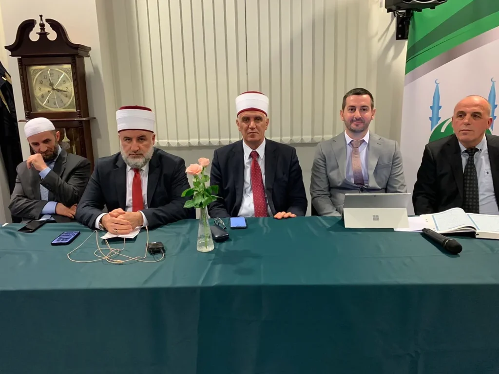 Delegacioni i BIK-ut mbajti tribunë fetare në Qendrën Islame Kulturore Shqiptare në Norvegji